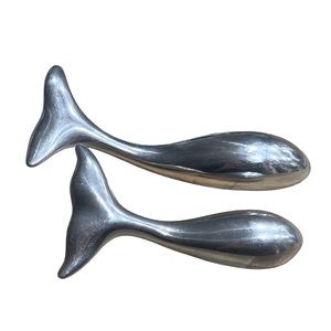 Set of 2 Hoselton Sculptures Aluminum Whales #1781 #1782